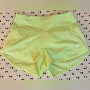 Lululemon Run: Speed Short – Zippy Green – Women’s Size 4 – EUC